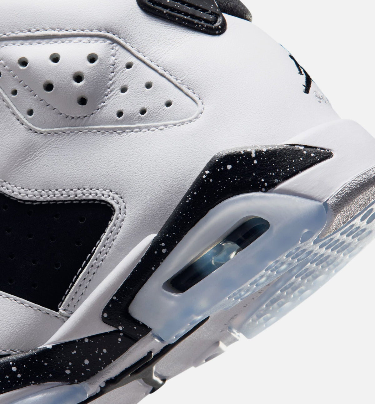 Air Jordan 6 Retro Black and White | Grade School Lifestyle Shoe | Black/White