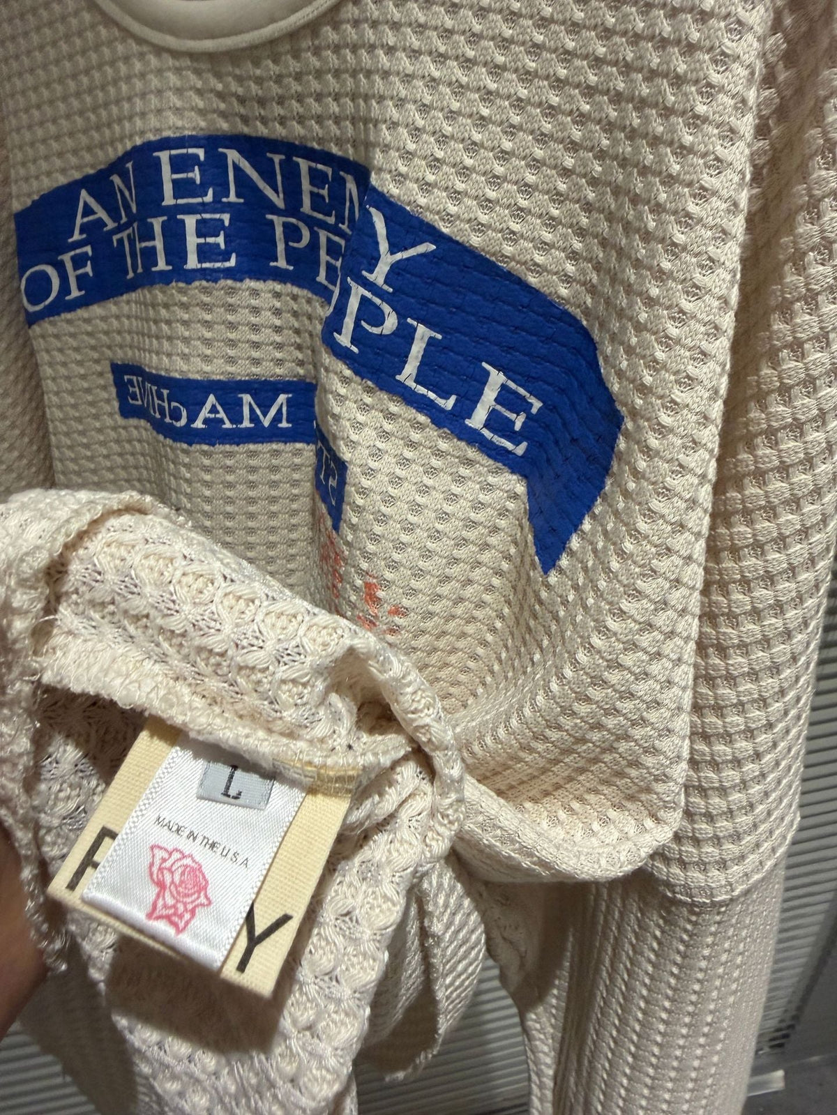 Paly Hollywood Letter Graphic Waffle-Knit Long Sleeve Crewneck T-Shirt