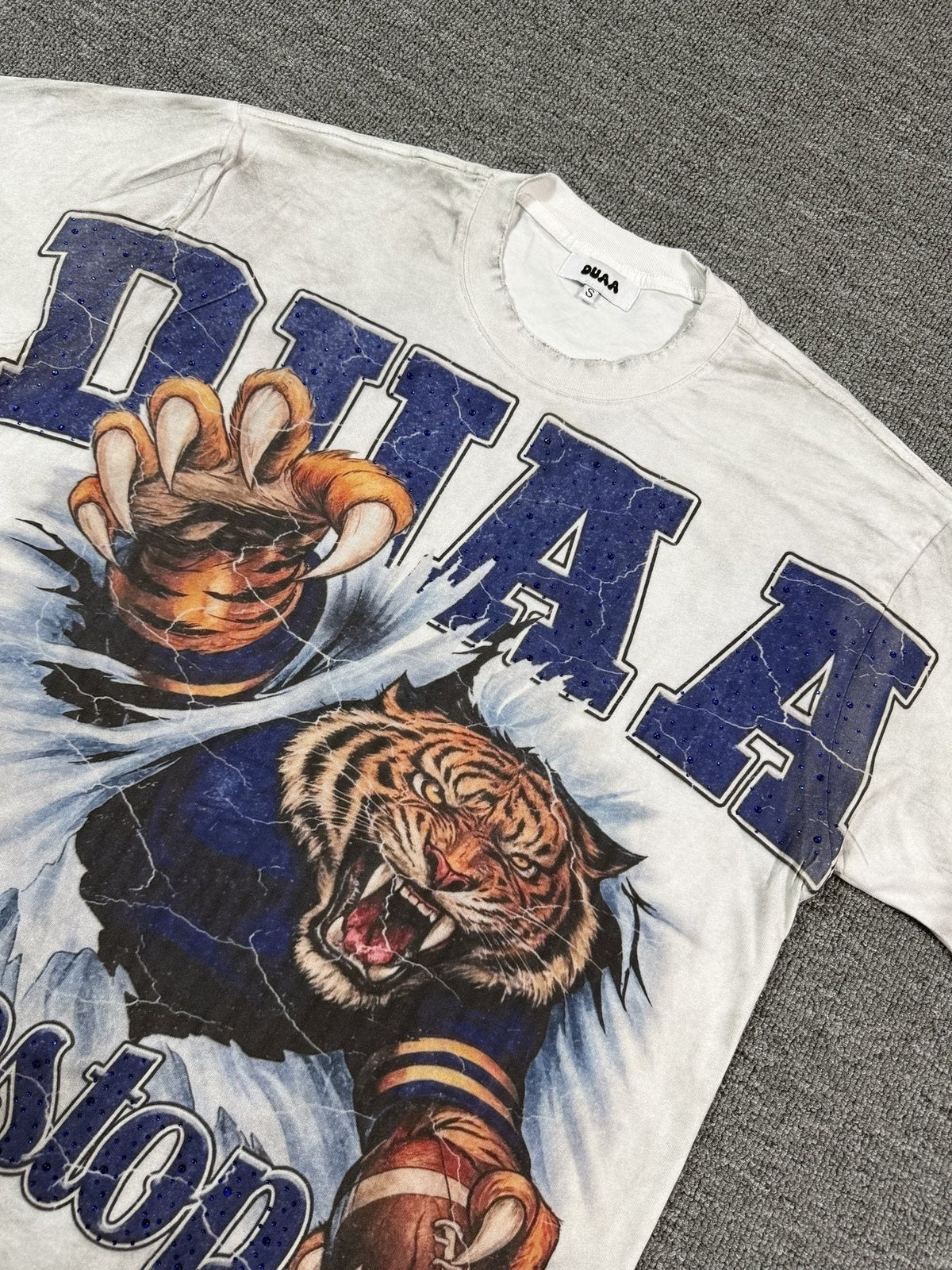 DUAA Nonstop Tiger Football Graphic T-Shirt