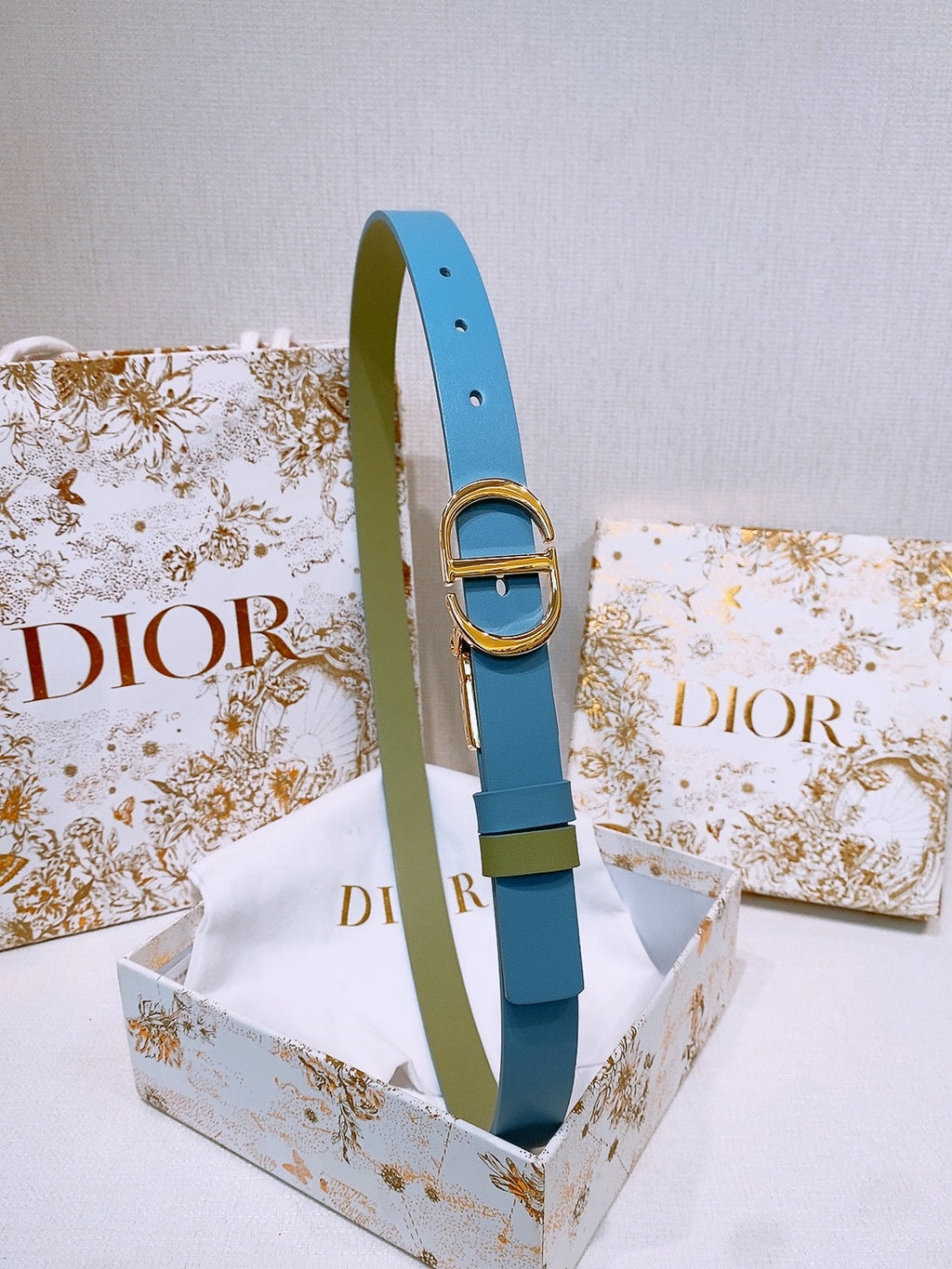 DIOR 25S BELT 20 MM IN DUSTY BLUE CALFSKIN 572900