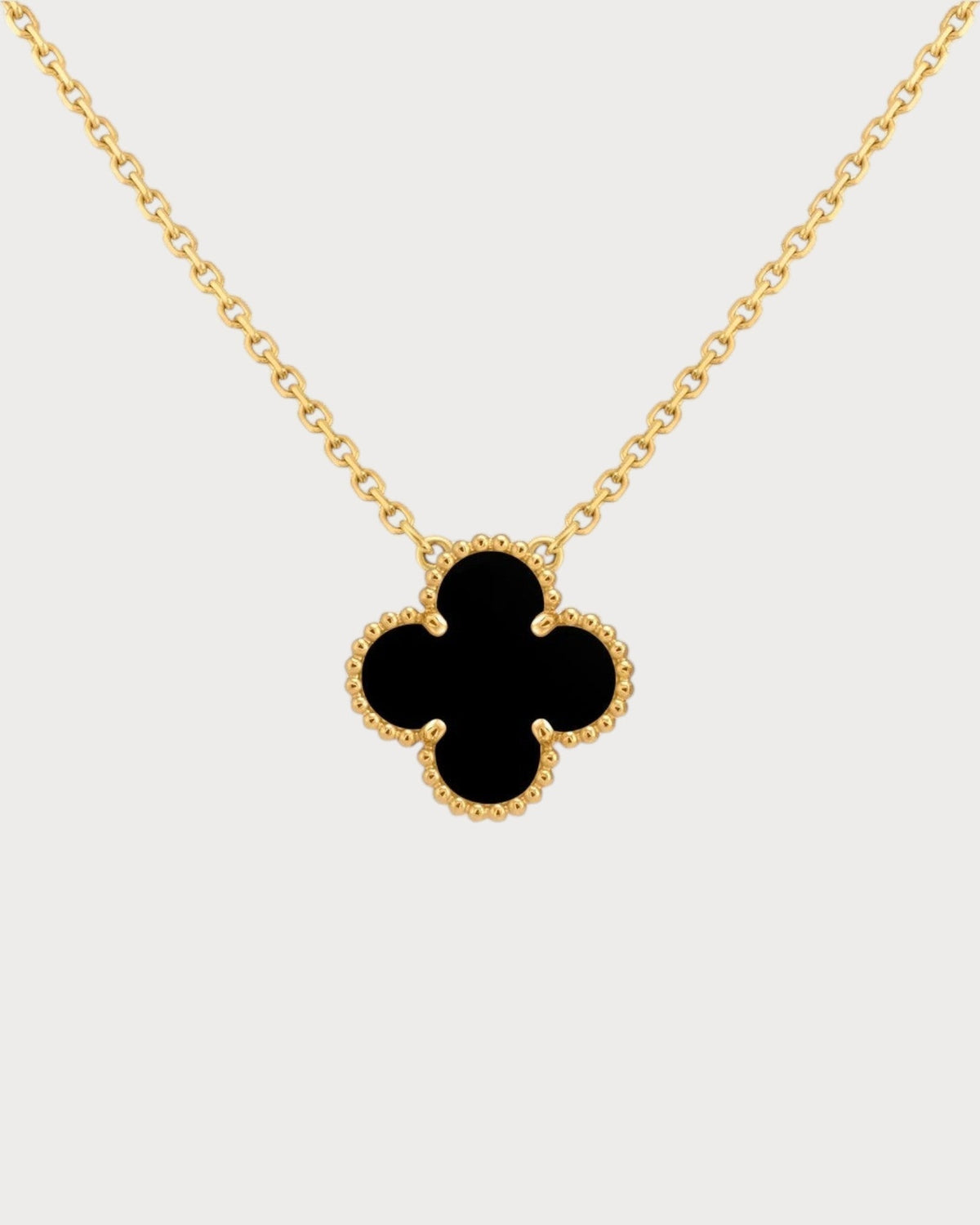 VAN CLEEF & ARPELS Vintage Alhambra Onyx Pendant 18k(Yellow Gold)