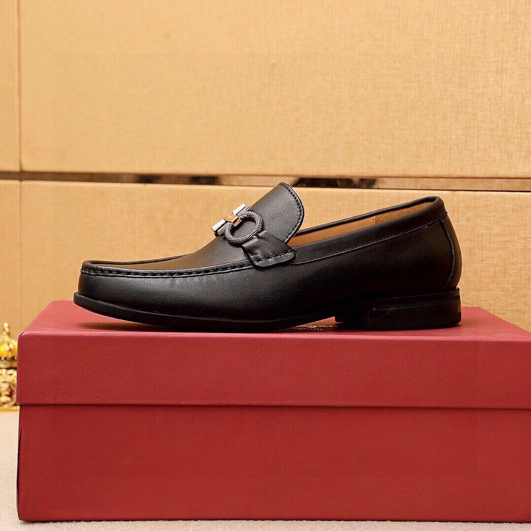 Ferragamo Black Textured Buckle Loafers