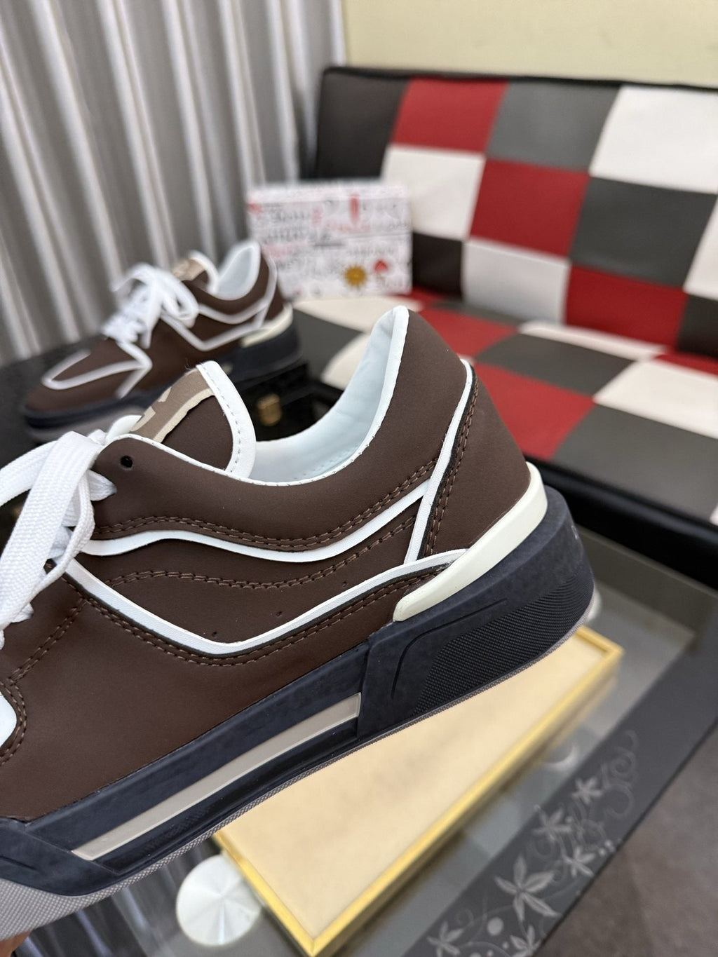 Dolce & Gabbana Brown Piped Low-Top Sneakers