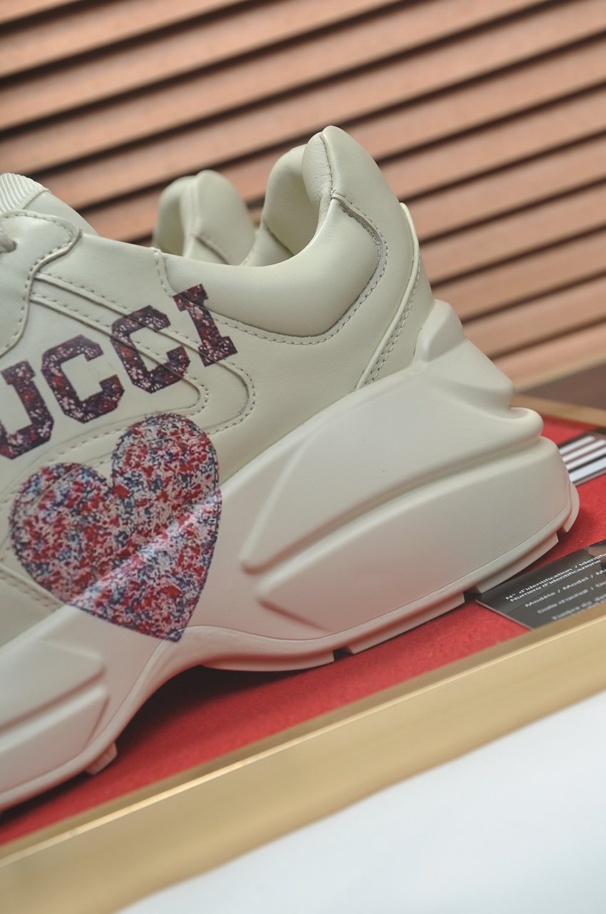 Gucci White Heart-Accent Chunky Sneakers