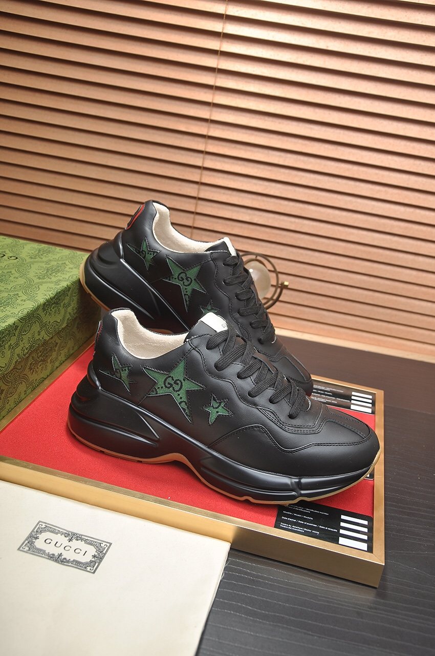 GUCCI Black and Green Star Sneakers