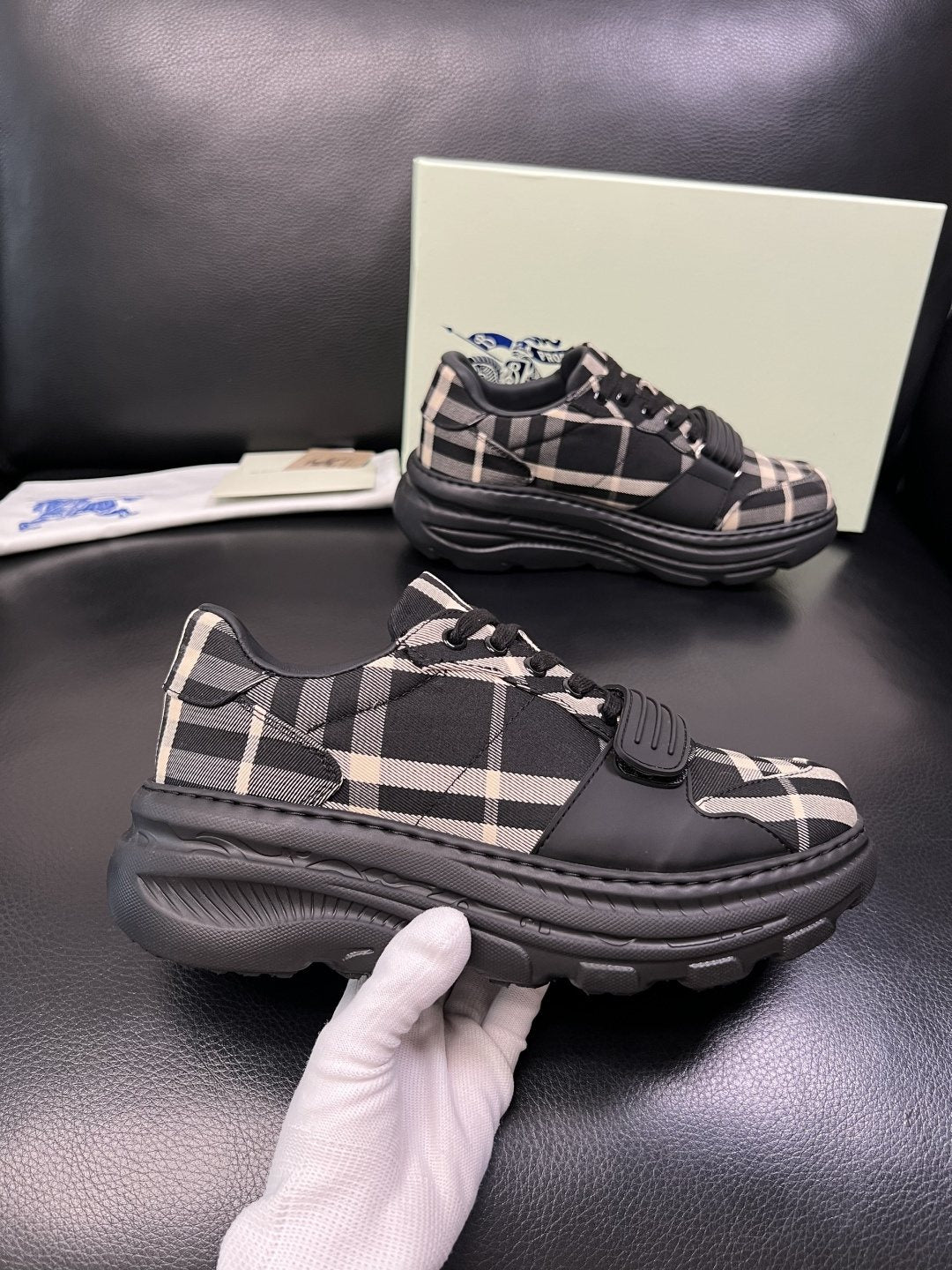 Burberry Check Low-Top Sneakers - Rubber Sole