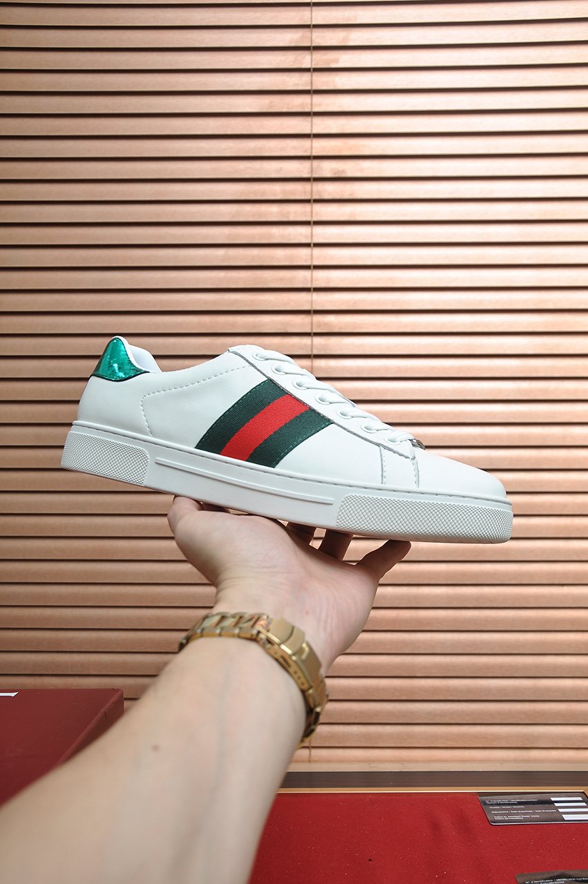 Gucci Striped Low-Top Sneakers