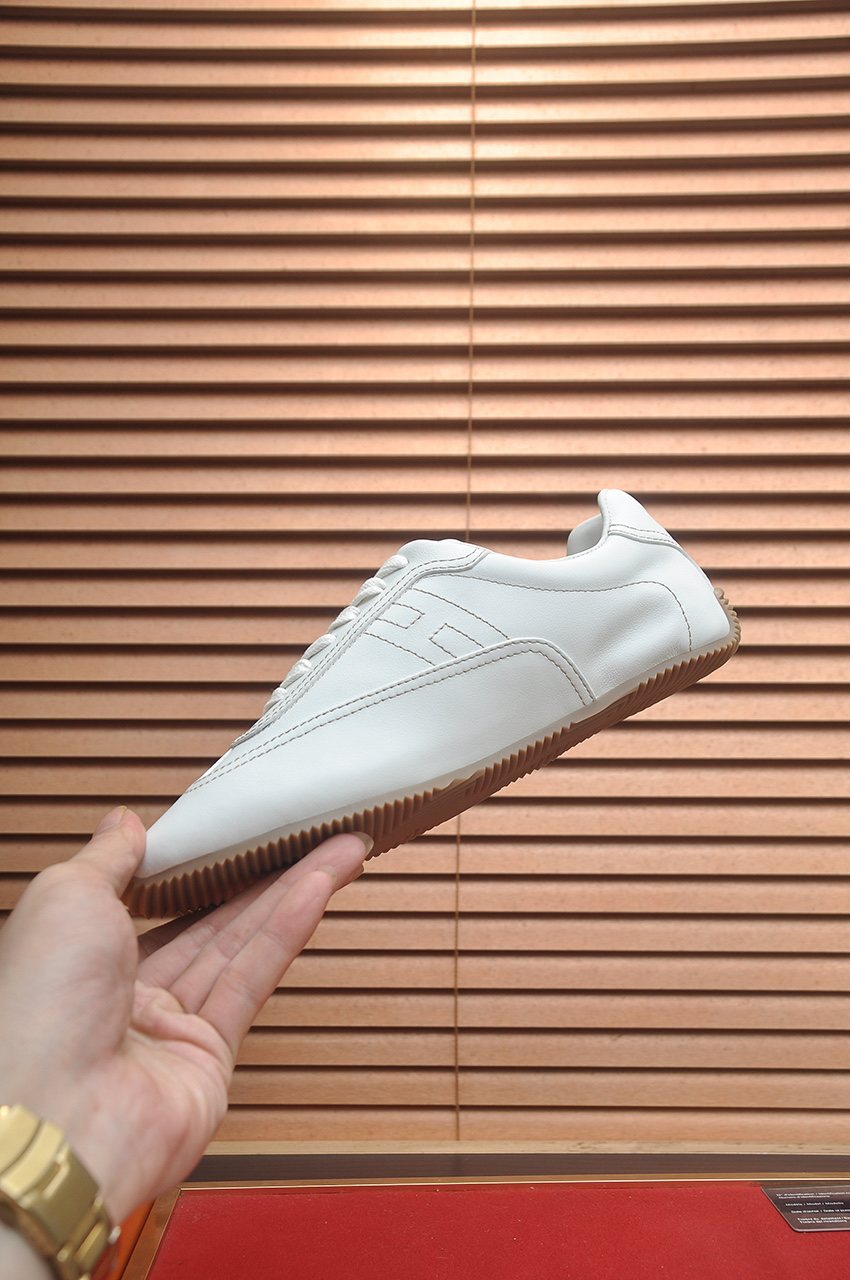 Hermès Low-Top Lace-Up Sneakers