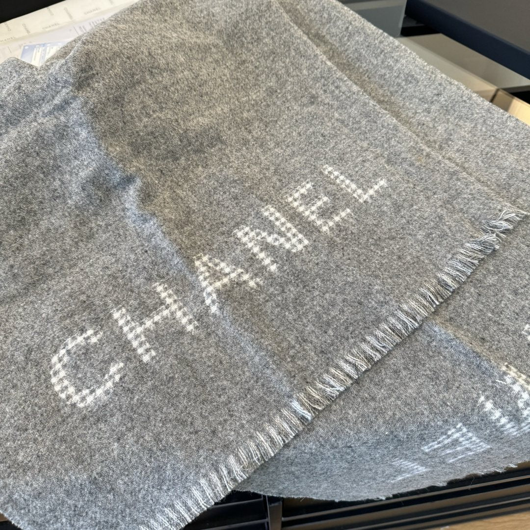 Chanel Two-Tone Houndstooth Fringe Scarf