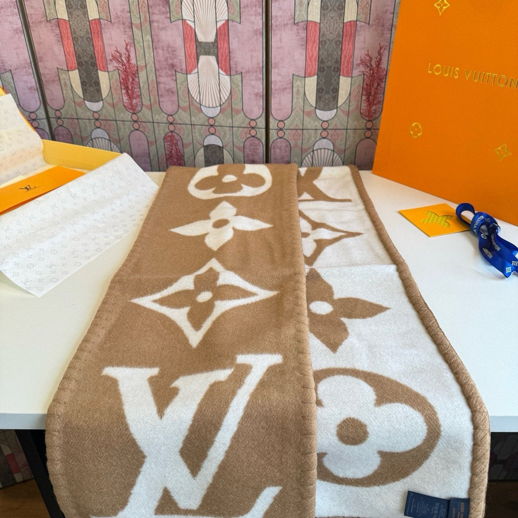 Louis Vuitton Oversized Monogram Fashion Scarf